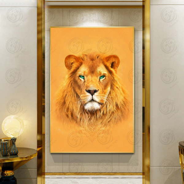 Painting a yellow lion with green eyes - E1PR-13629